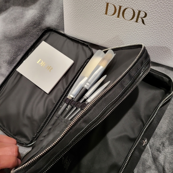 Christian dior limited edition makeup set with brushes - Picture 12 of 14